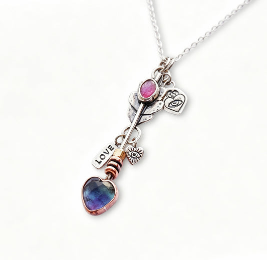 Love arrow pendant