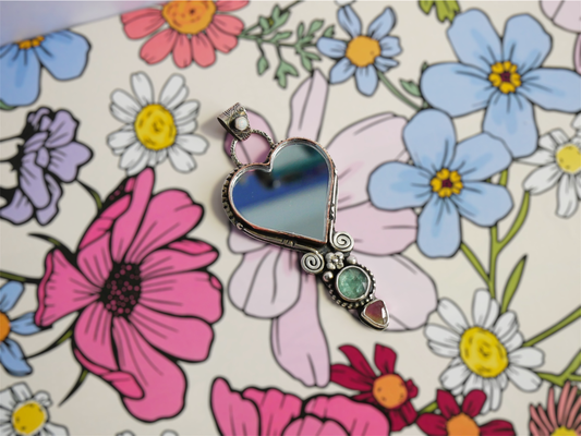 Heart mirror pendant