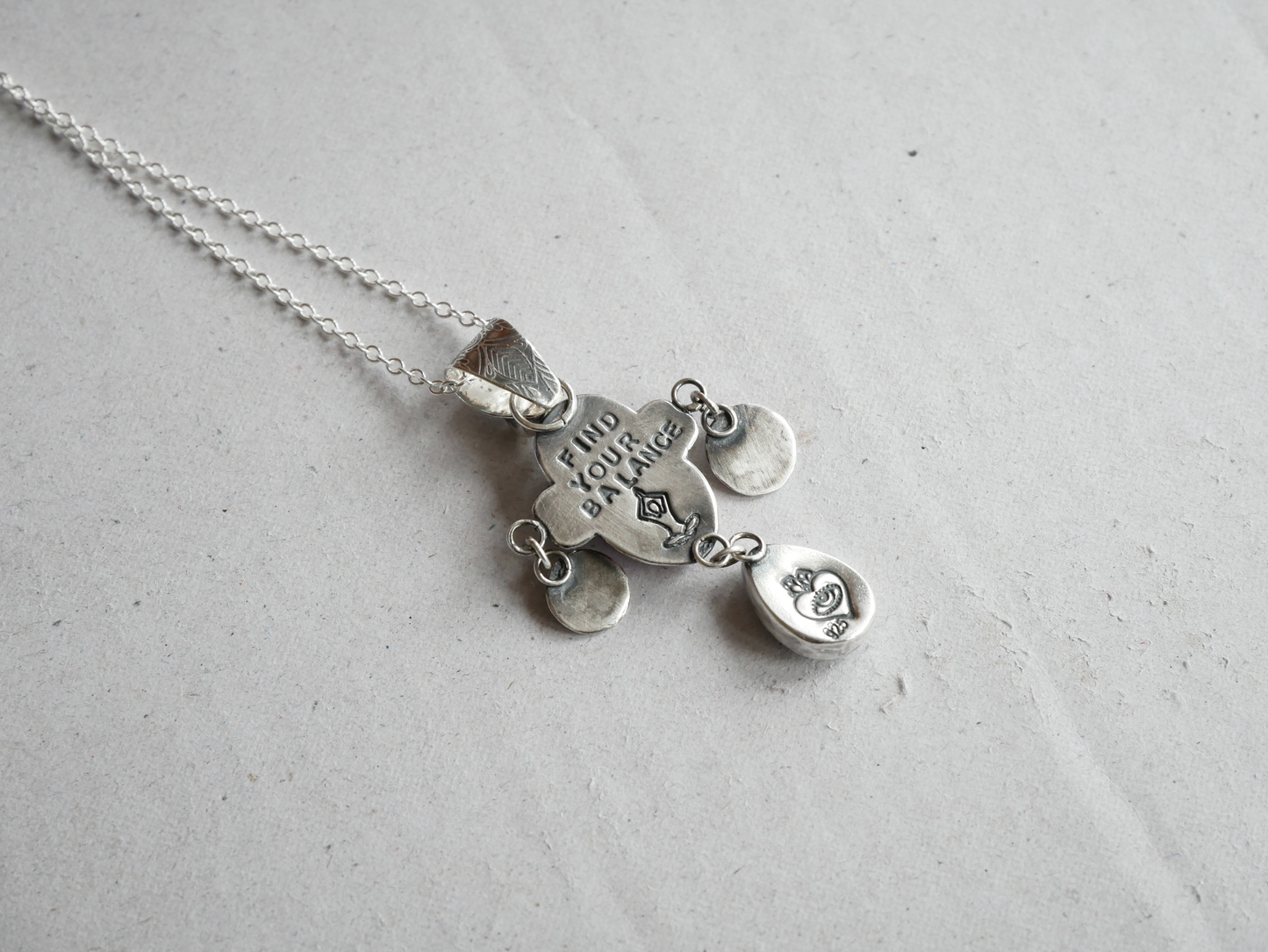 Balance pendant