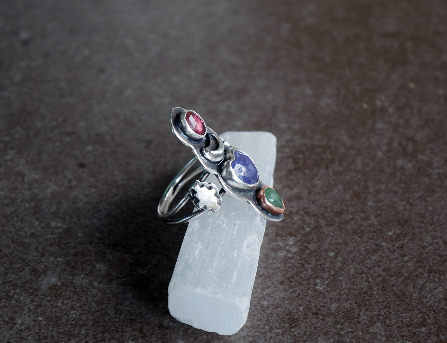 Totem heart ring