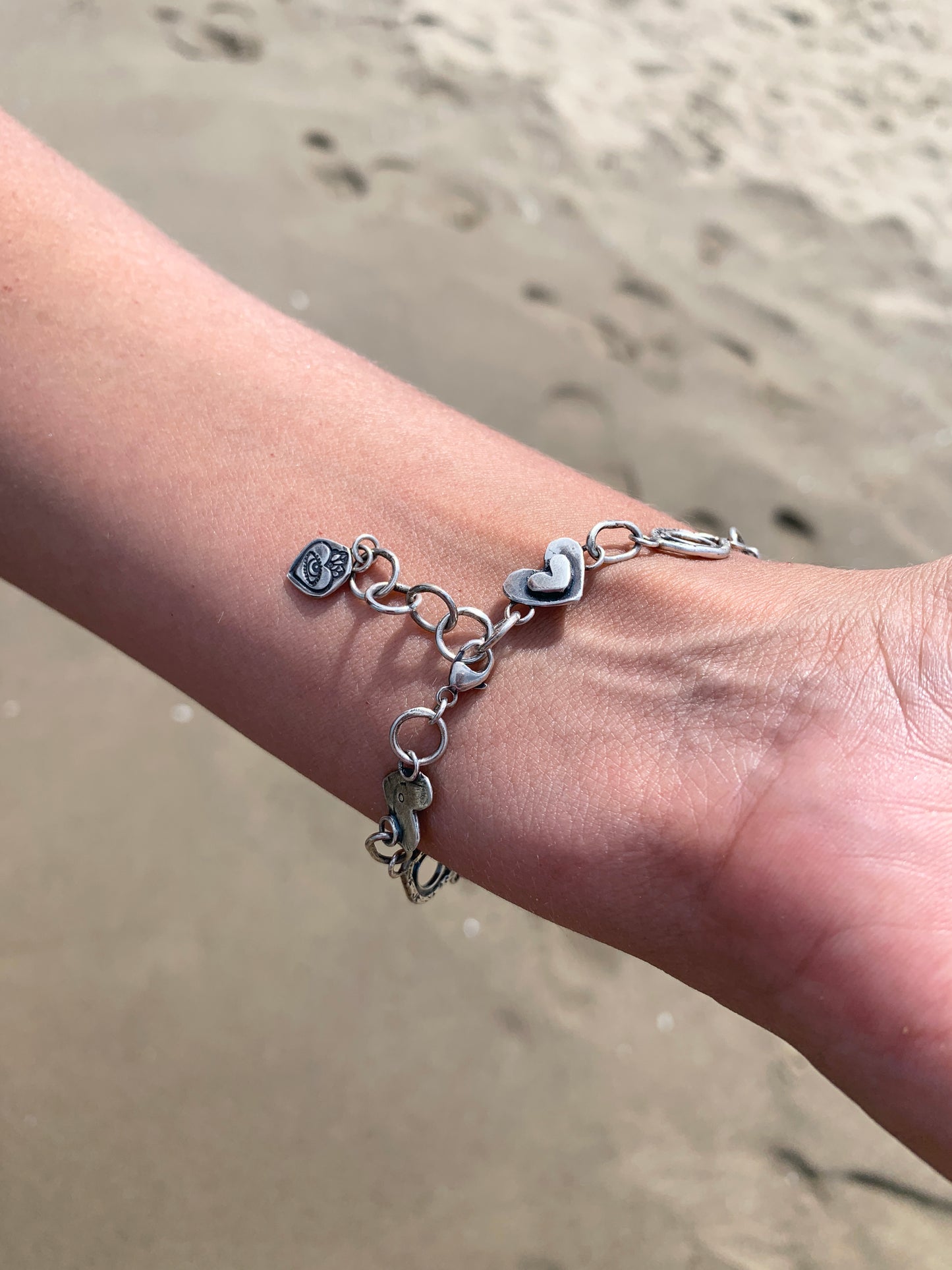 Eye heart bracelet