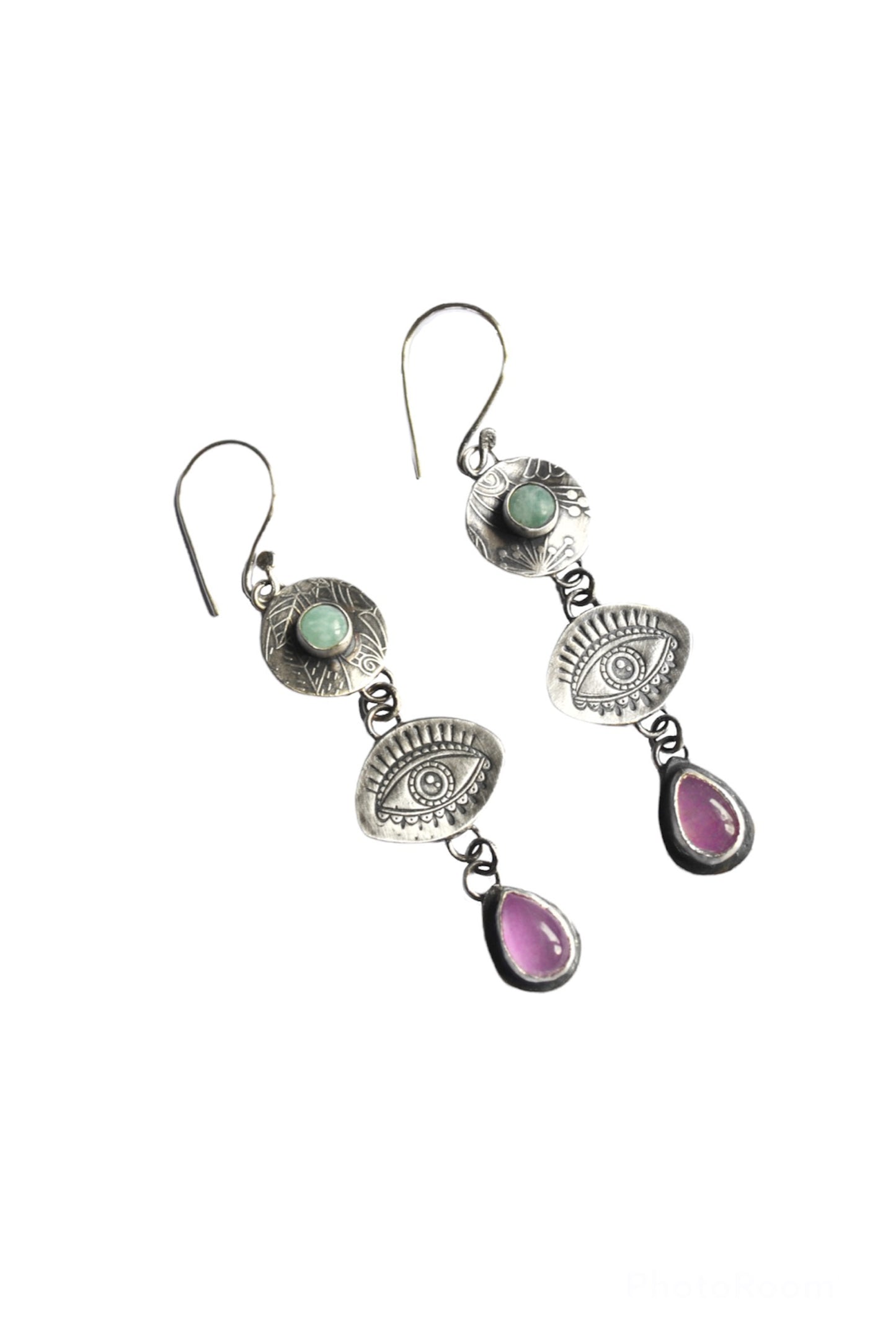 Eye earrings