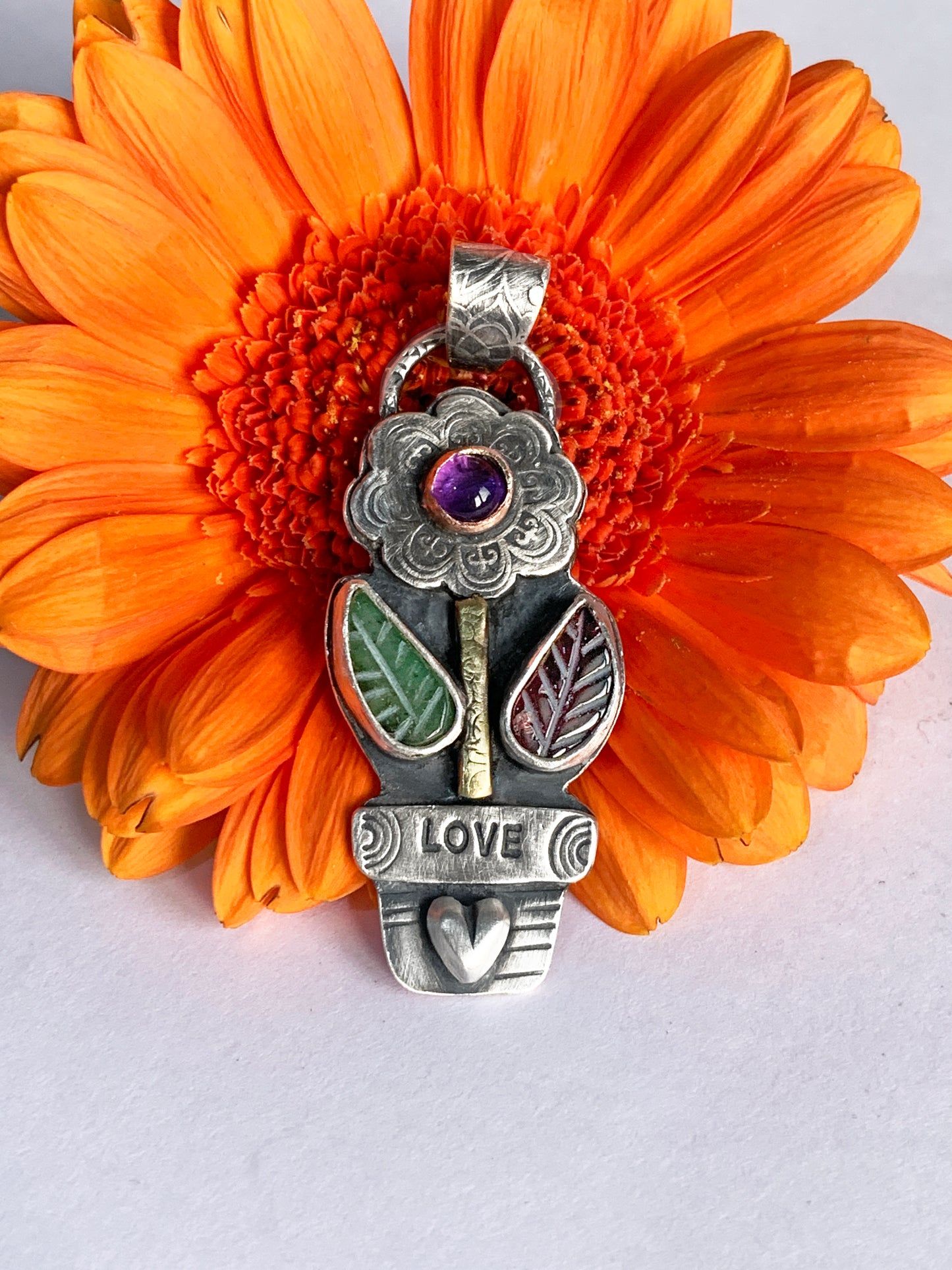 Plant love pendant