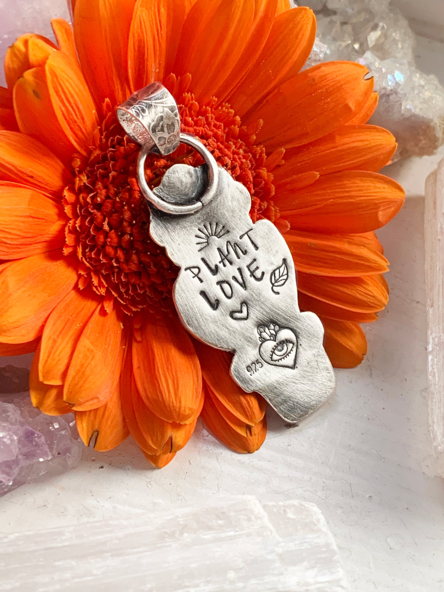 Plant love pendant