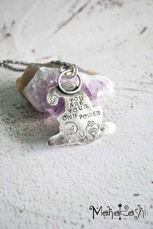Witch's hat pendant with Amethyst