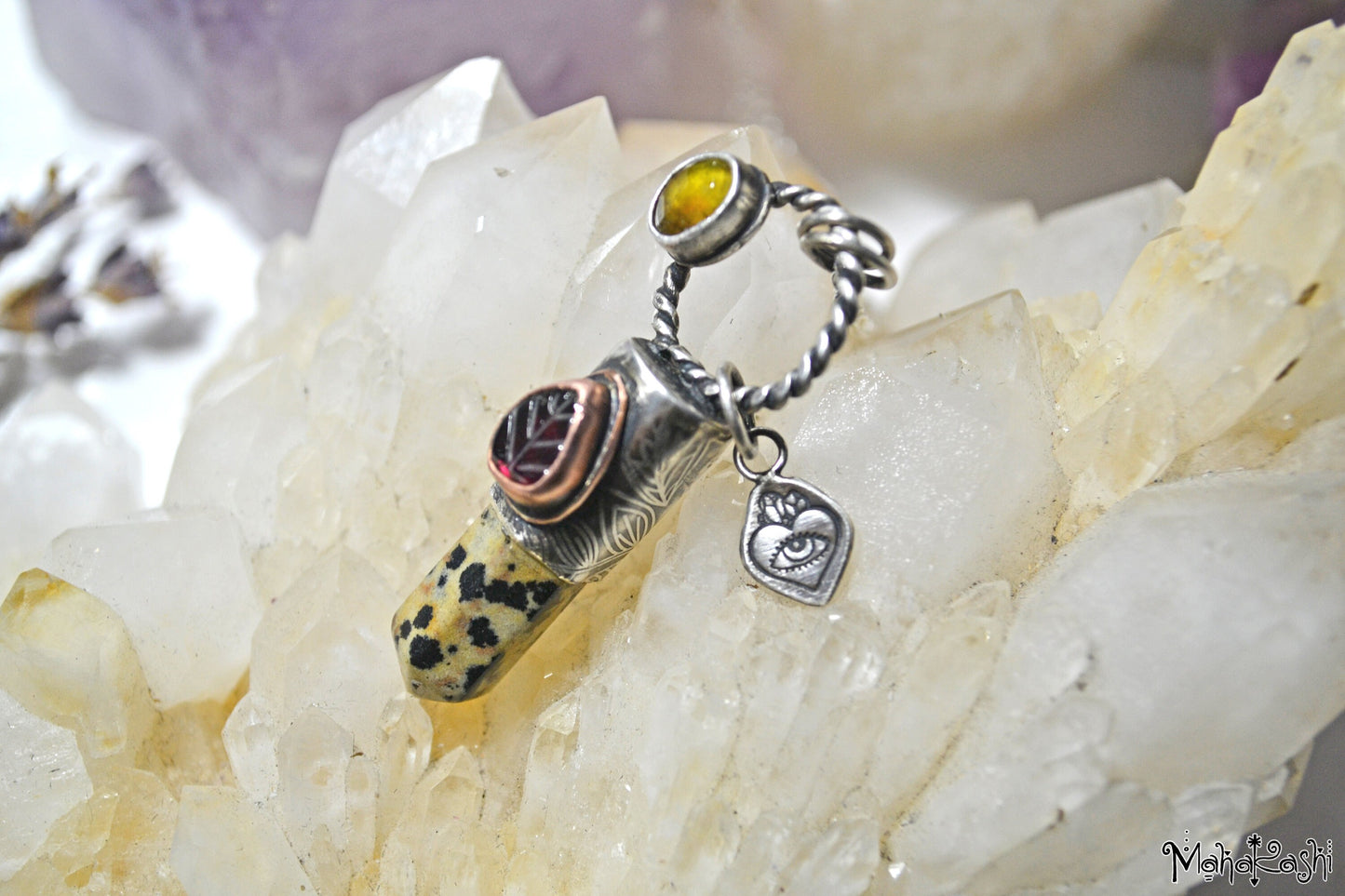 Leaf pendant