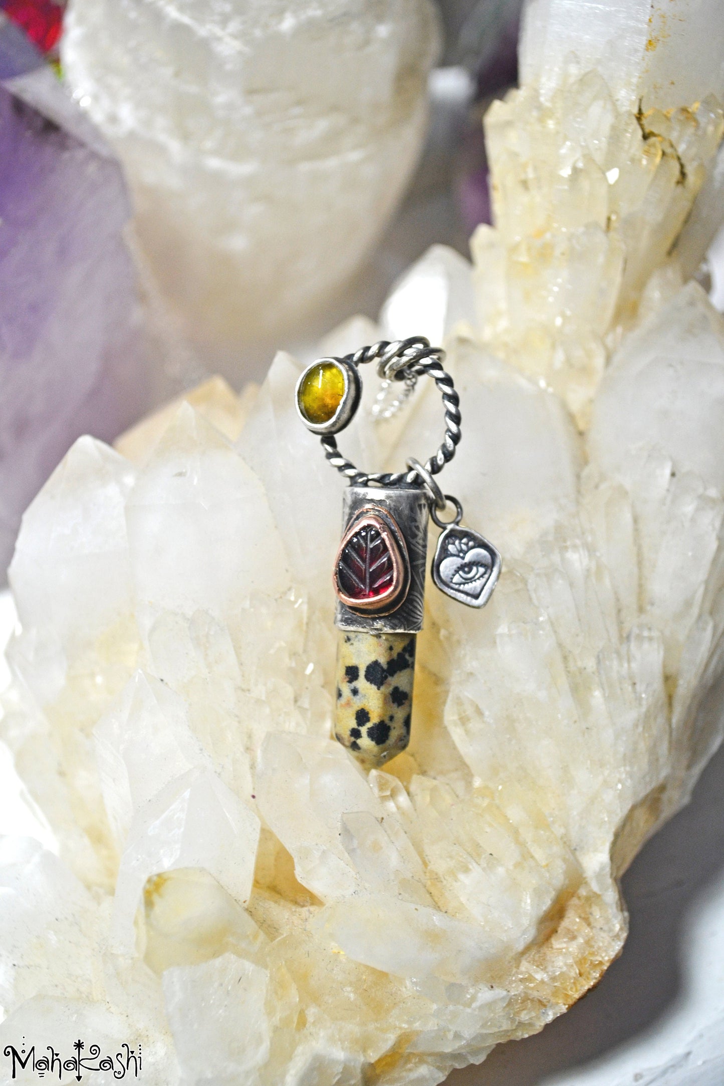 Leaf pendant