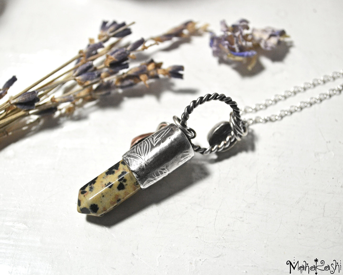 Leaf pendant