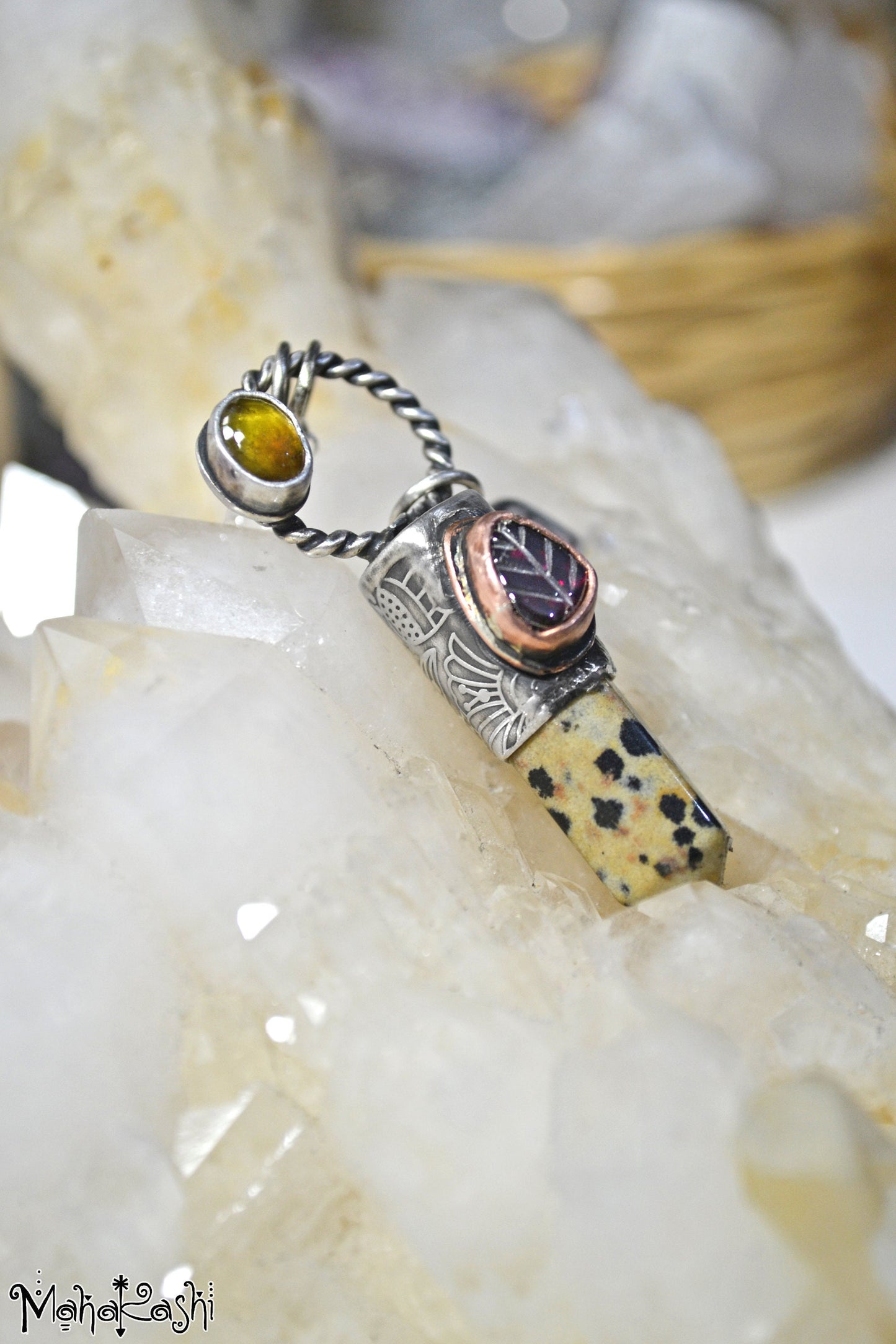 Leaf pendant