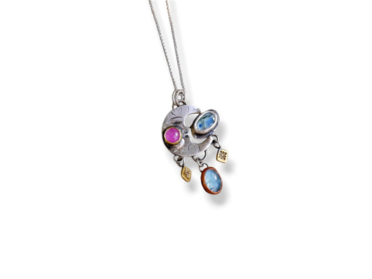 Luna pendant