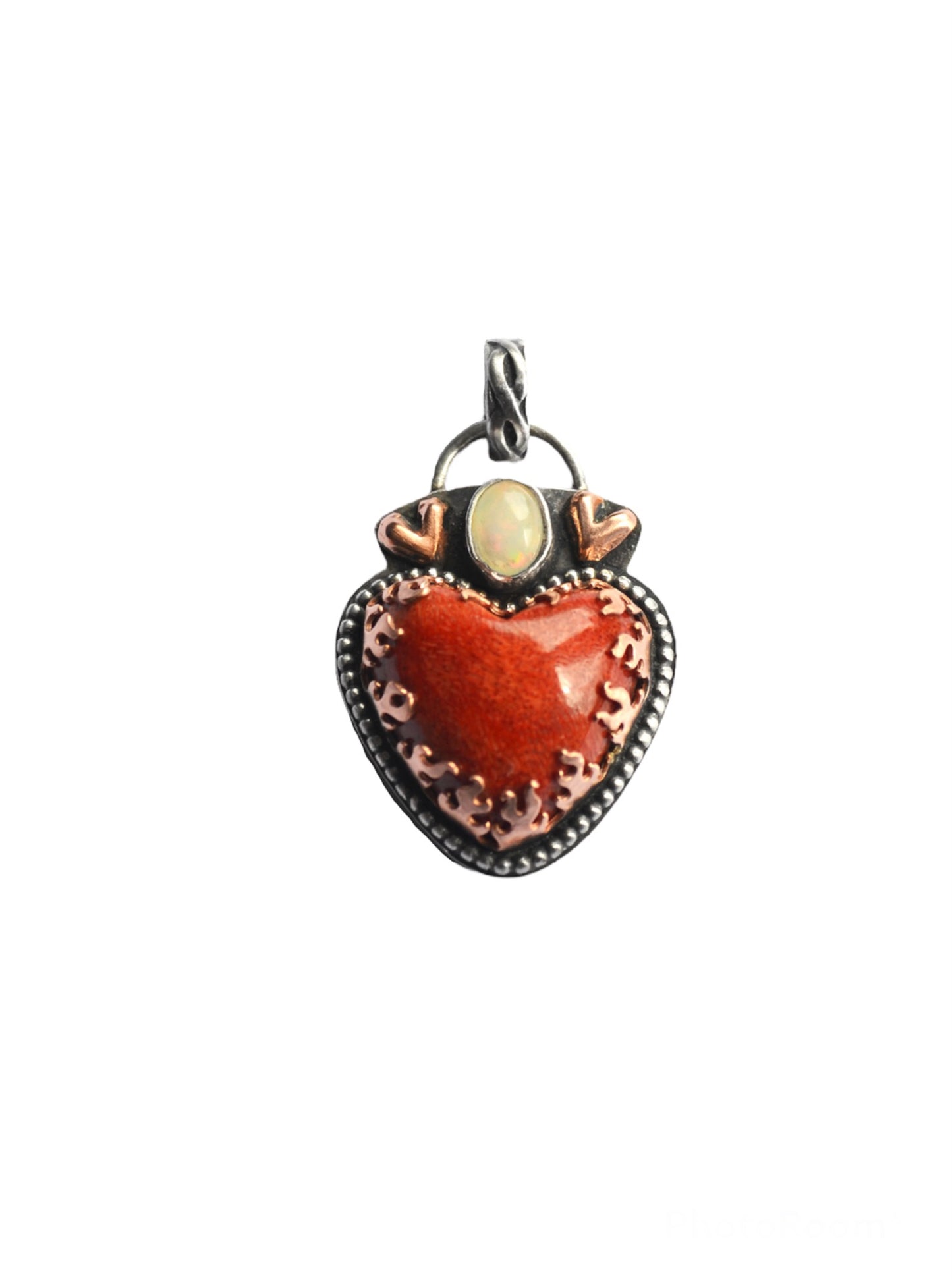 Milagros heart pendant