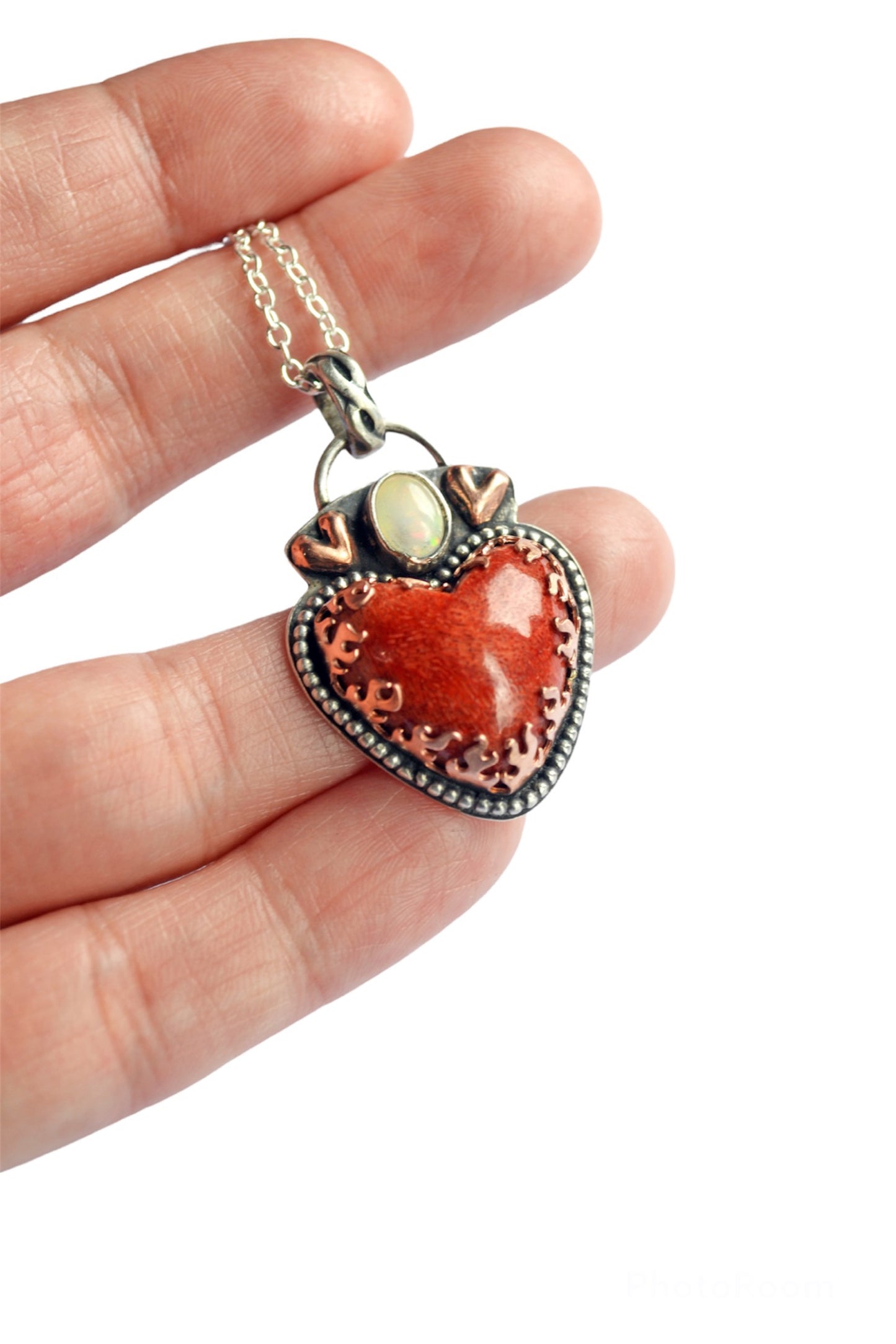 Milagros heart pendant