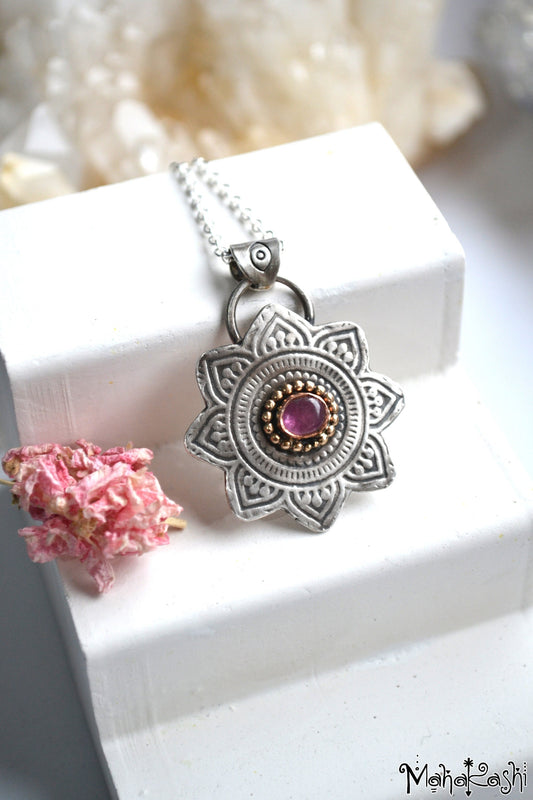 'Mandala' pendant with pink Sapphire