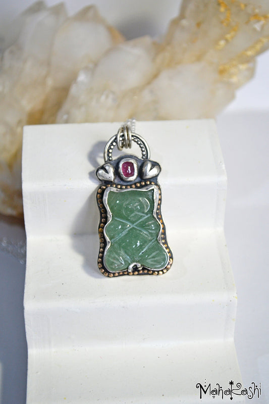 Teddy bear pendant with Aventurine and Sapphire