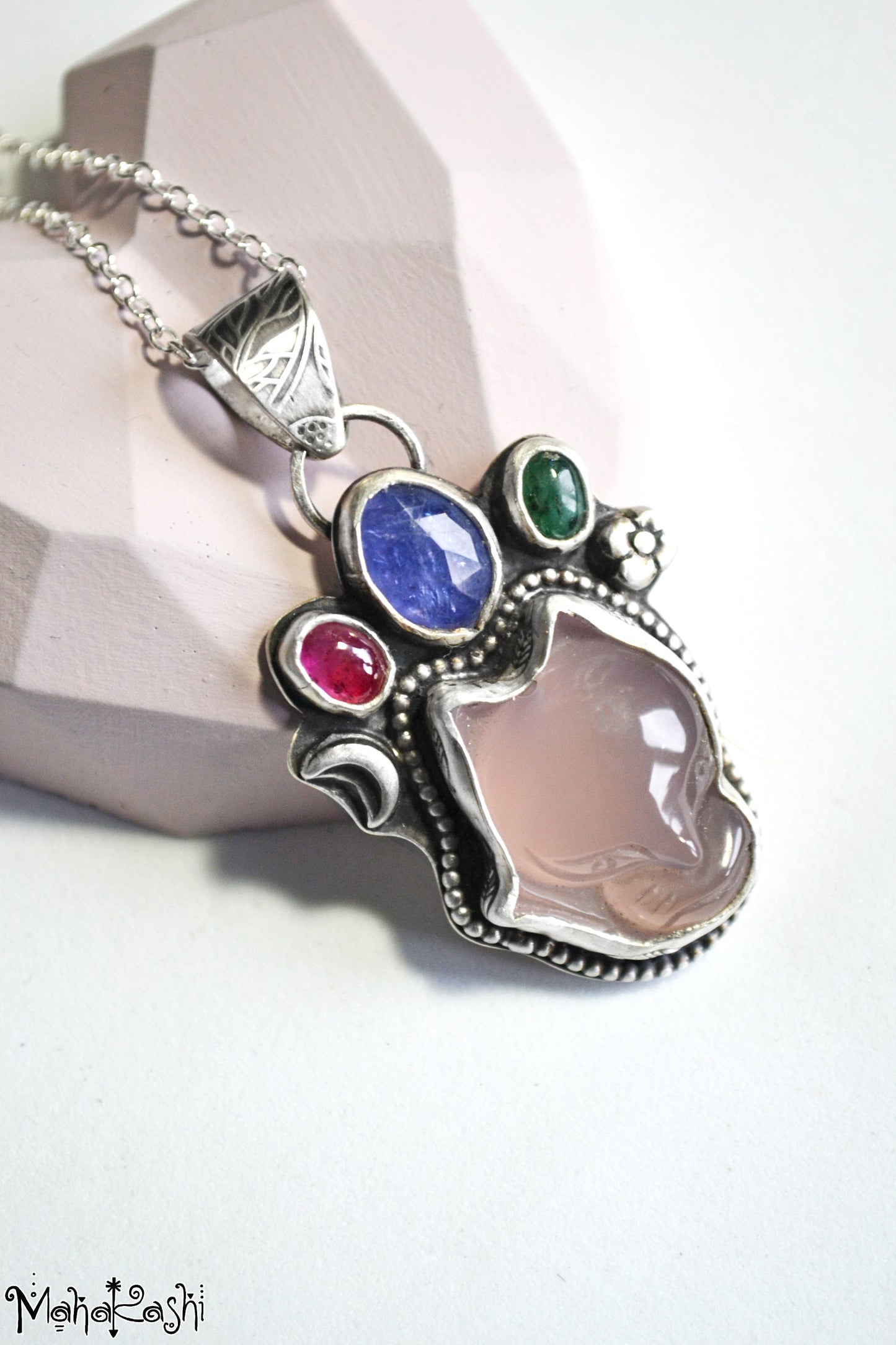 Fox pendant with Agate, Tanzanite, Emerald and Sapphire